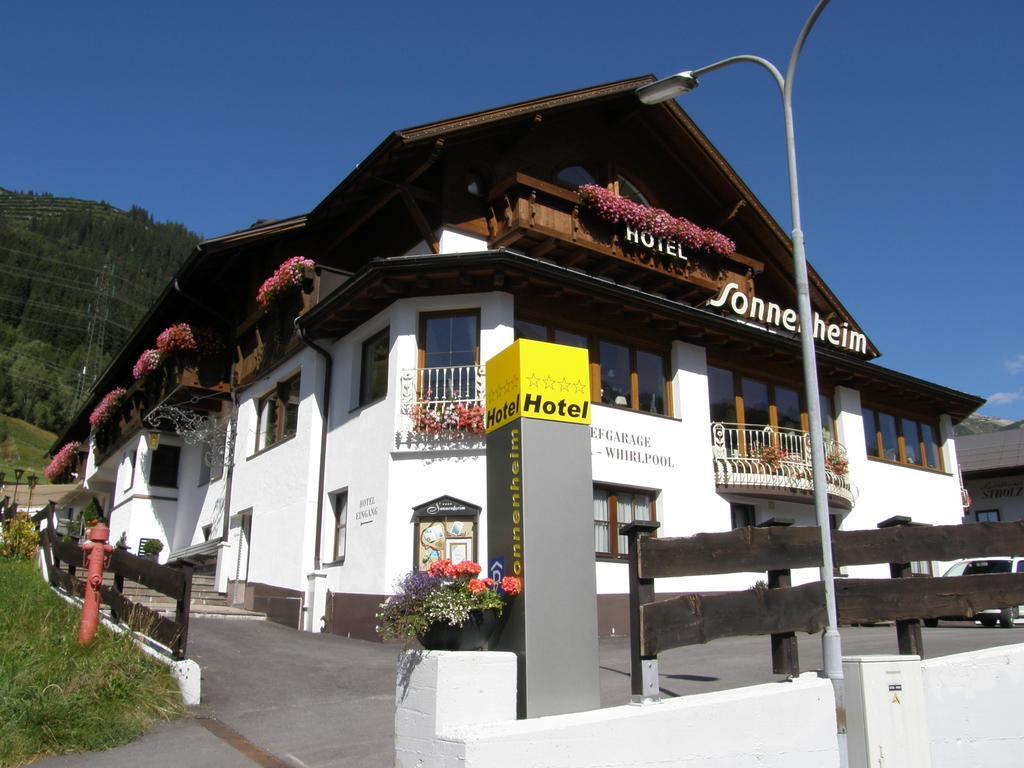 Hotel Sonnenheim Sankt Anton am Arlberg Esterno foto