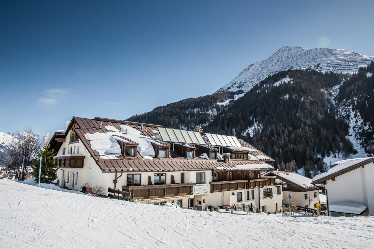 Hotel Sonnenheim Sankt Anton am Arlberg Esterno foto